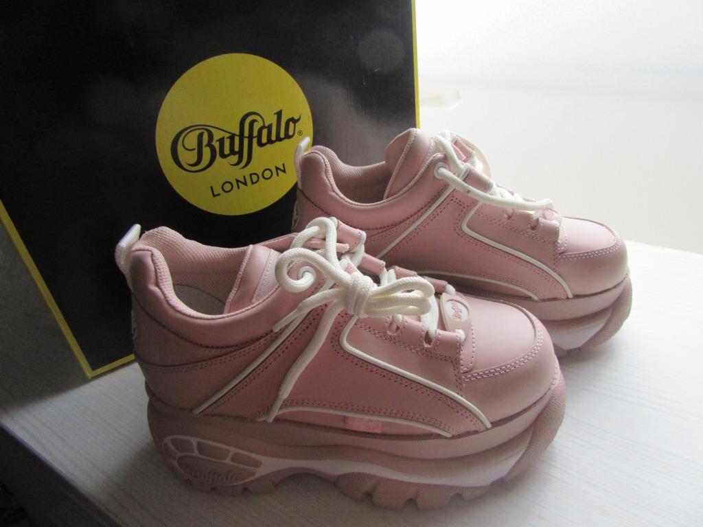 Nieuwe, roze Buffalo Sneakers - Schoenen - Maat 36, Kleding | Dames, Schoenen, Nieuw, Ophalen of Verzenden, Sneakers, Roze