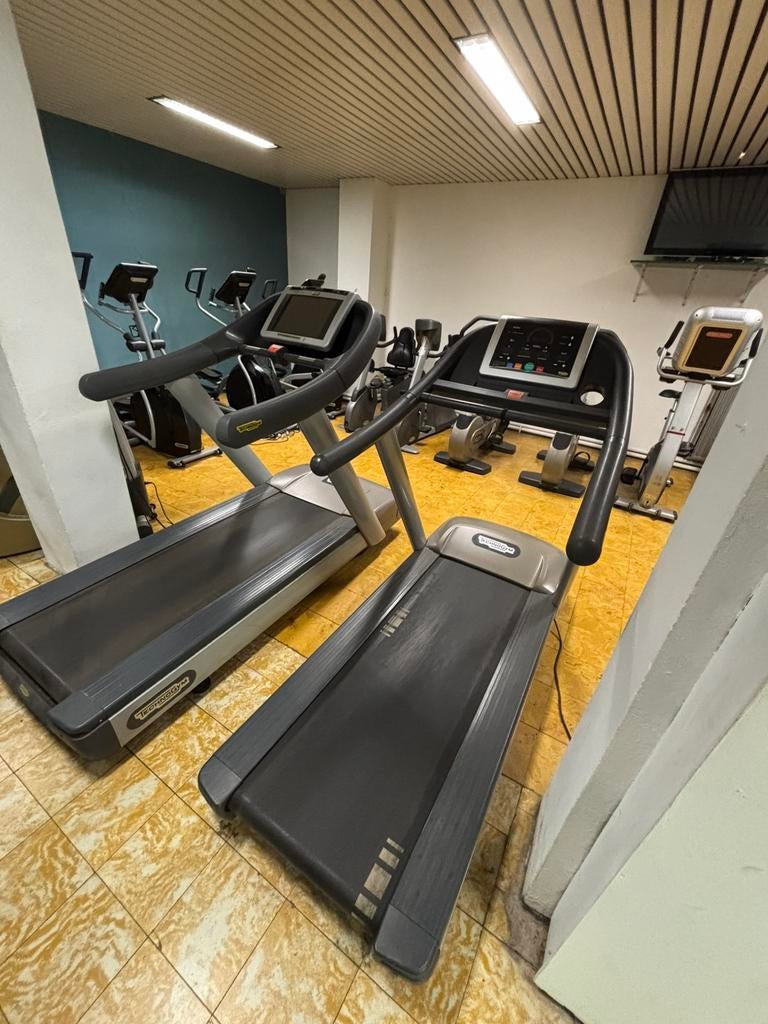 Technogym loopbanden, hometrainers ect, Ophalen, Gebruikt