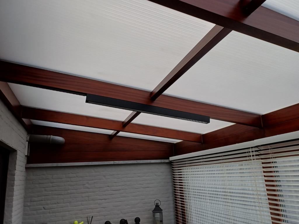 4 Polycarbonaatplaten gereserveerd, Ophalen