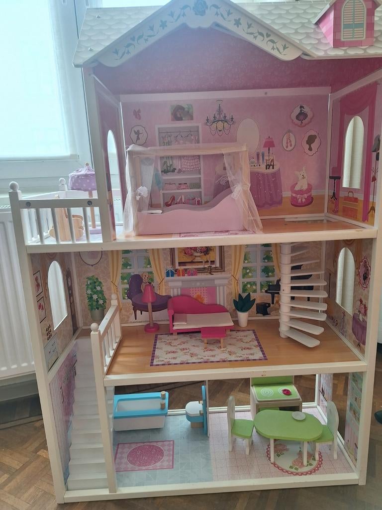 Poppenhuis (geschikt voor barbies), Ophalen, Poppenhuis