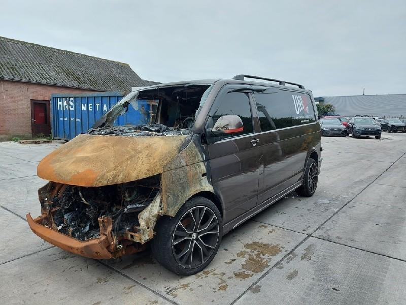 PORTE AVANT GAUCHE Volkswagen Transporter T5 (|7LA831055A|), Autos : Pièces & Accessoires, Utilisé, Gauche, Volkswagen, Porte