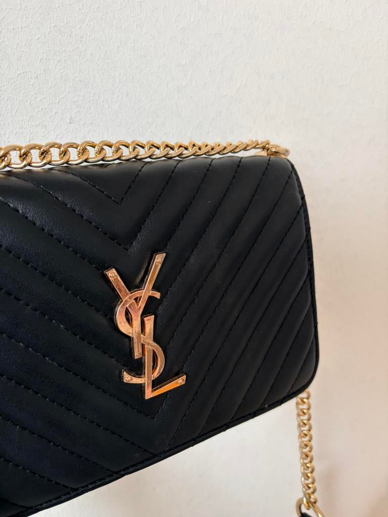 YSL hand tas |  Zwart, Bijoux, Sacs & Beauté, Sacs | Sacs Femme, Enlèvement, Comme neuf, Noir