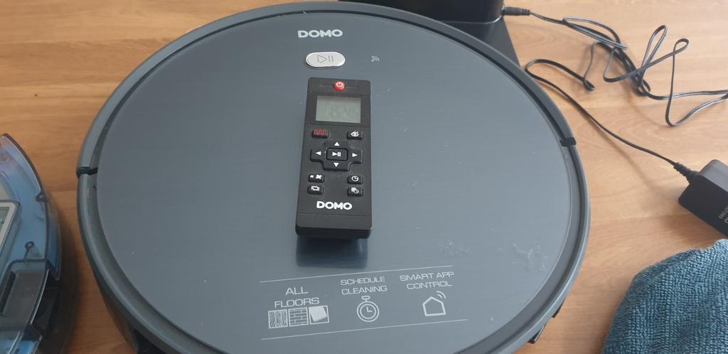 Domo robotstofzuiger met dwijlfunctie, Ophalen, Robotstofzuiger