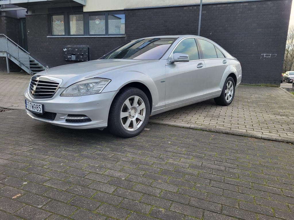 Mercedes s 400 hybrid échange possible, Autos, Achat, Classe S, Hybride Électrique/Essence