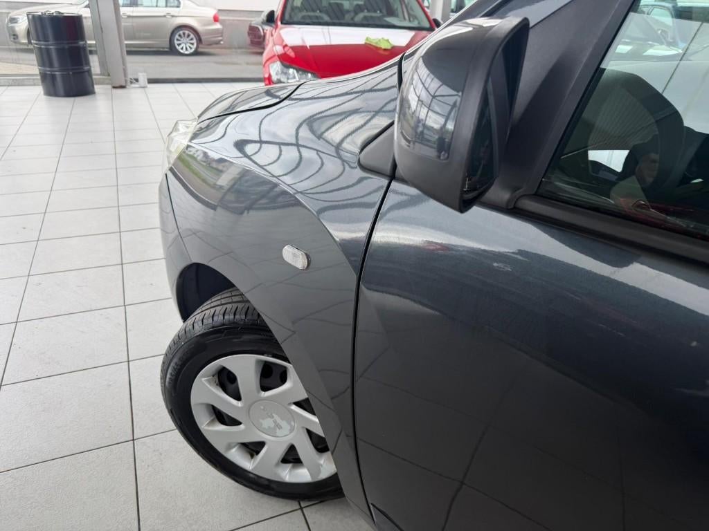 Dacia Lodgy 7-zits 1.2i Benzine 85kW Euro 5b, Auto's, Dacia, Euro 5, Parkeersensor, Handgeschakeld, 5 deurs