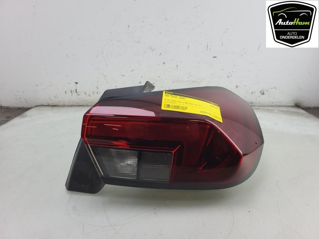 FEU ARRIÈRE DROIT Opel Corsa F (UB / UH / UP) (01-2019/-), Utilisé, Opel