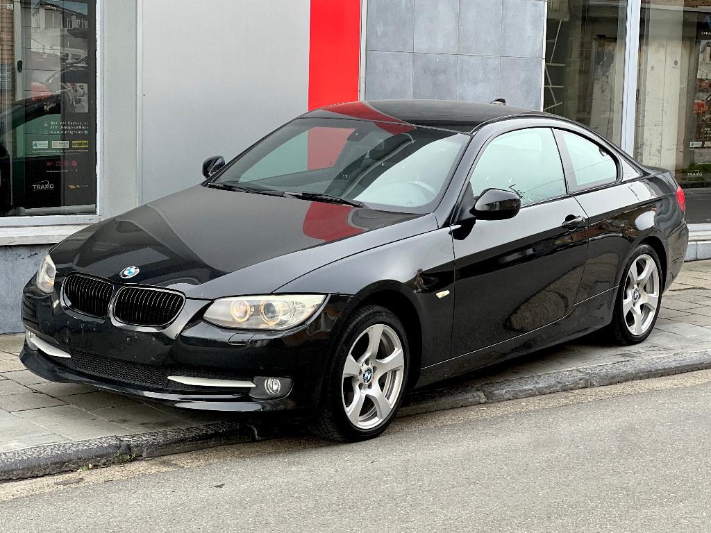 BMW 320 dA Coupé *BT.-Automatique*Full*5.775€HTVA Face Lifte, Autos, Cuir, Achat, Entreprise, 2 places