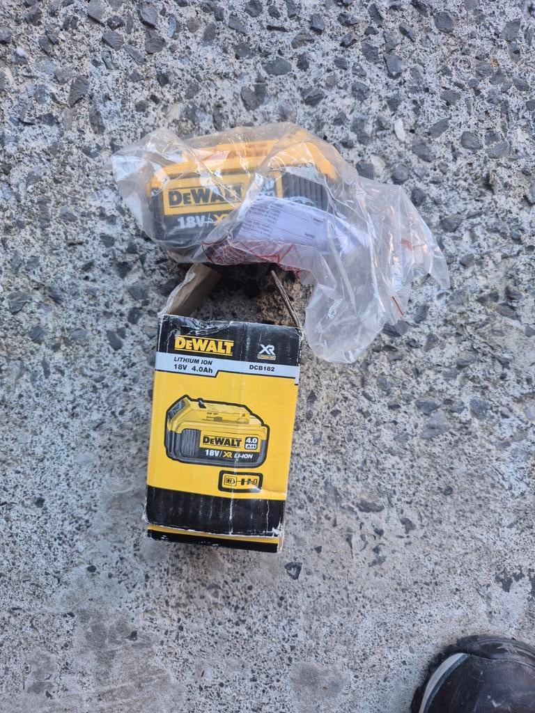 batterie Lithium-Ion XR DEWALT 18V, Enlèvement