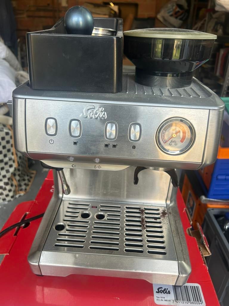 SOLIS Grind & Infuse Compact - Metal, Elektronische apparatuur, Koffiezetapparaten, Ophalen, Afneembaar waterreservoir, Espresso apparaat