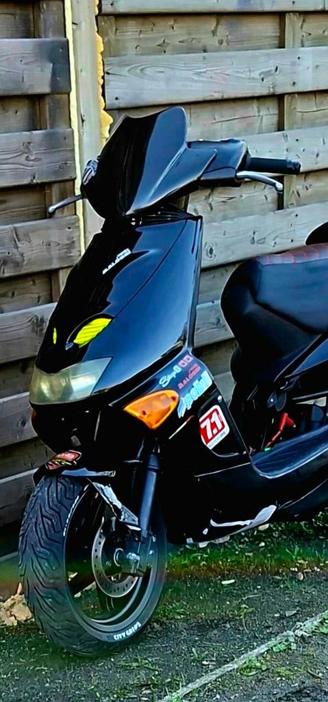 Aprilia Sr 172 cc 2001 AC FULL MALLOSSI, Fietsen en Brommers, Ophalen