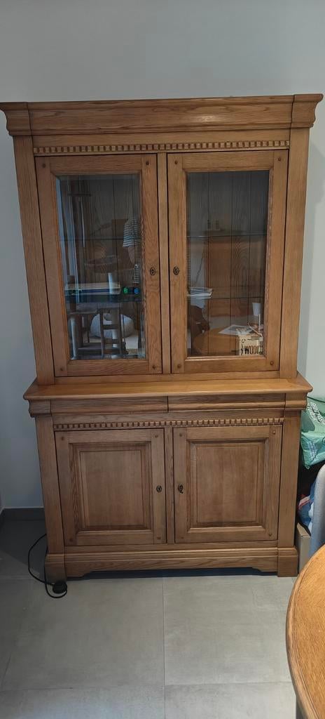 Eetkamer met 3 kasten en eettafel, Ophalen