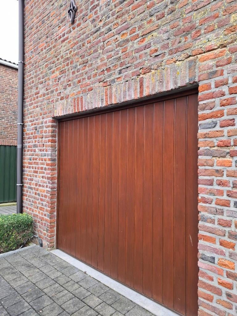 Porte de Garage basculante