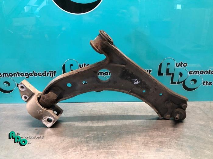 Bras de suspension avant droit d'un Seat Leon (Leon 05-), -, 3 mois de garantie, Utilisé, -