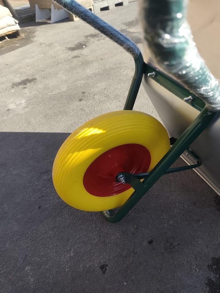 Brouette 100l galva roue pleine, Neuf, Bricoquievrain@gmail.com, Enlèvement, Manuelle