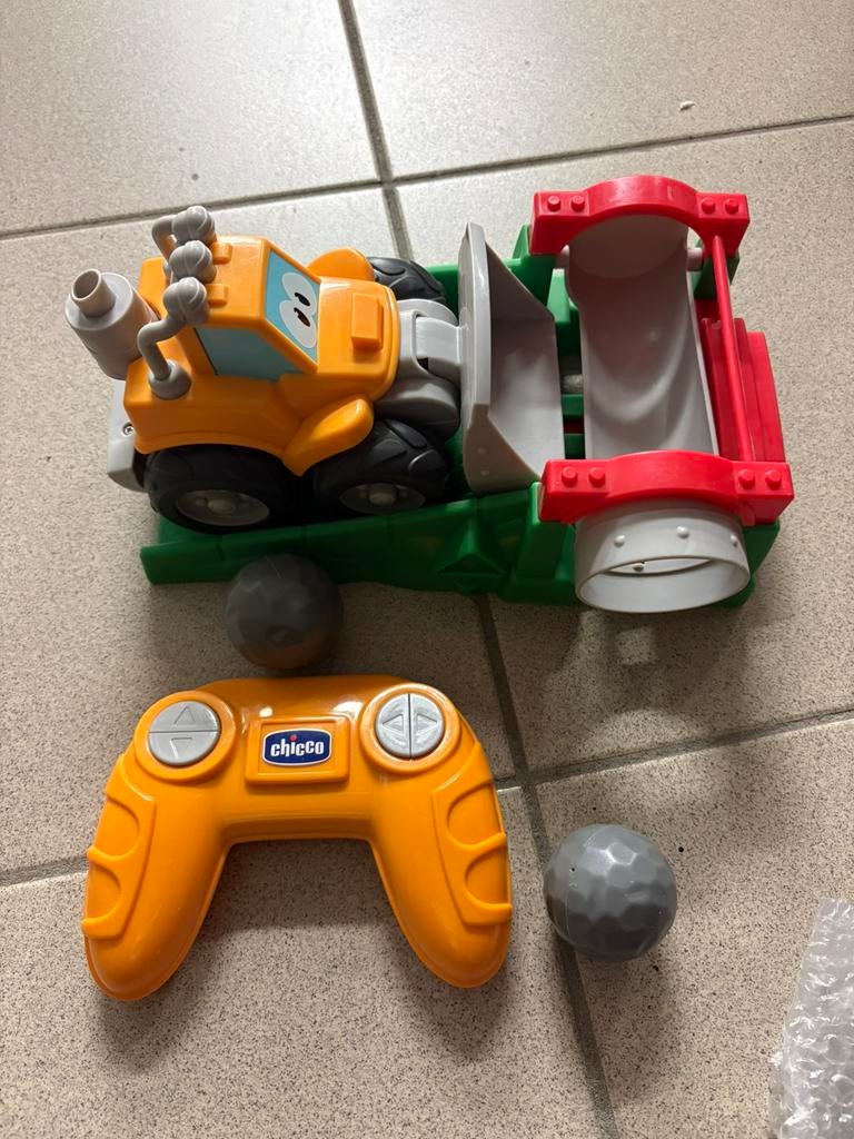 Chicco bulldozer rc, Ophalen of Verzenden, Gebruikt