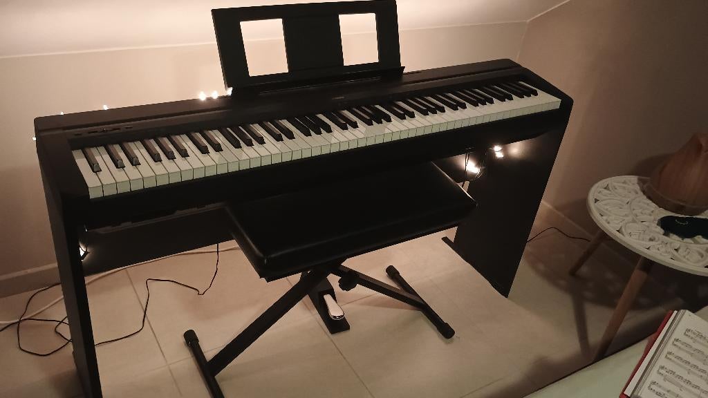 Piano numérique Yamaha, Muziek en Instrumenten, Ophalen, Zwart, Digitaal, Zo goed als nieuw