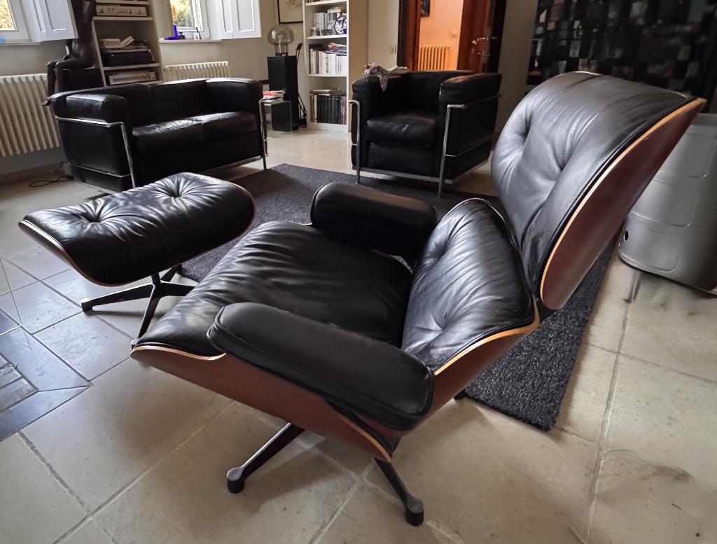Fauteuil + pose-pied Charles Eames Lounge Original (Vitra), Moins de 150 cm, Enlèvement, Bois, Une personne