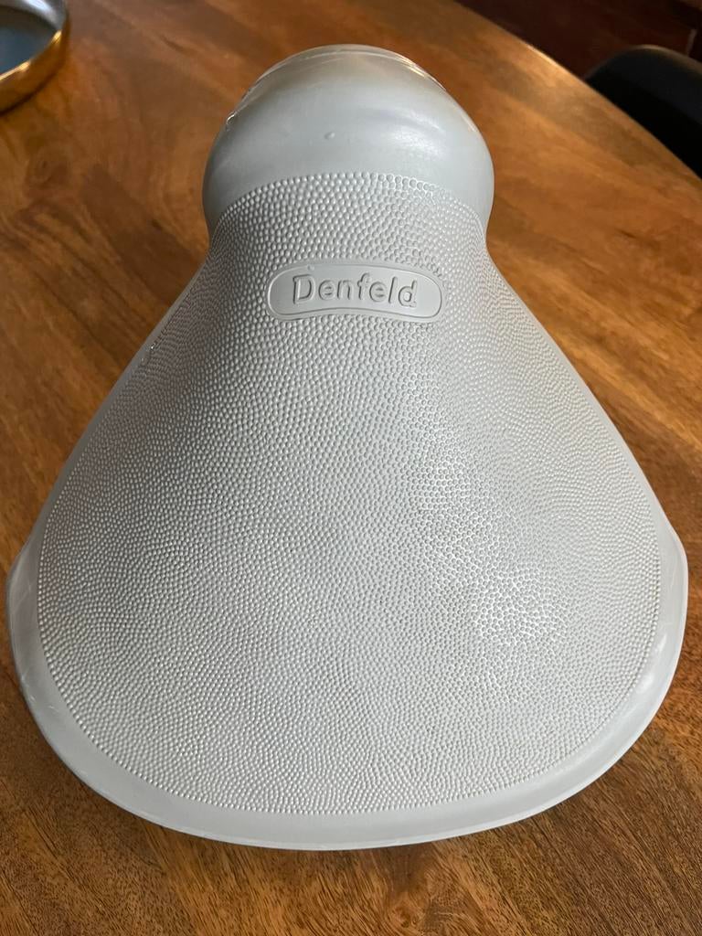 Denfeld zadel grijs, Fietsen en Brommers, Ophalen, Zo goed als nieuw, Zadel