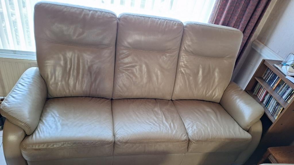 Gratis zetels en salontafel, Ophalen, Gebruikt