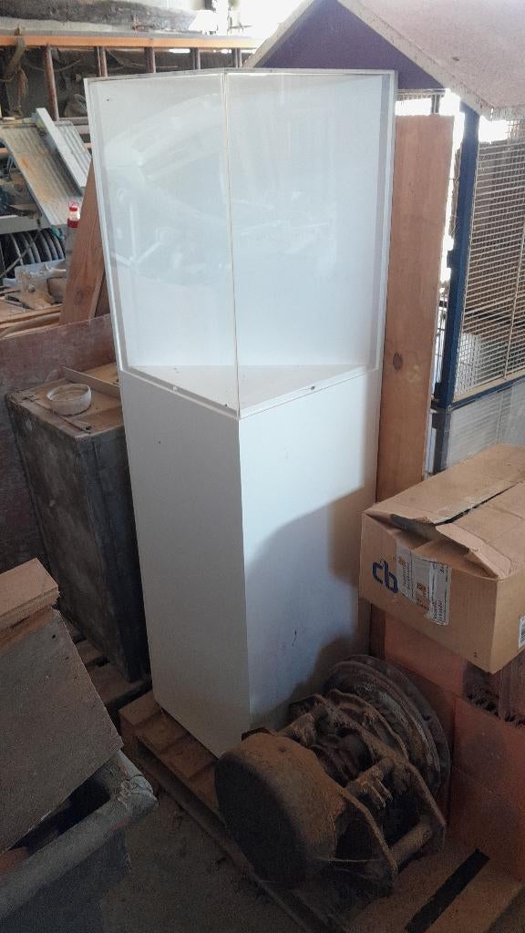 Vitrine vitrinekast plexiglas handgemaakt, Huis en Inrichting, Kasten | Vitrinekasten, Ophalen