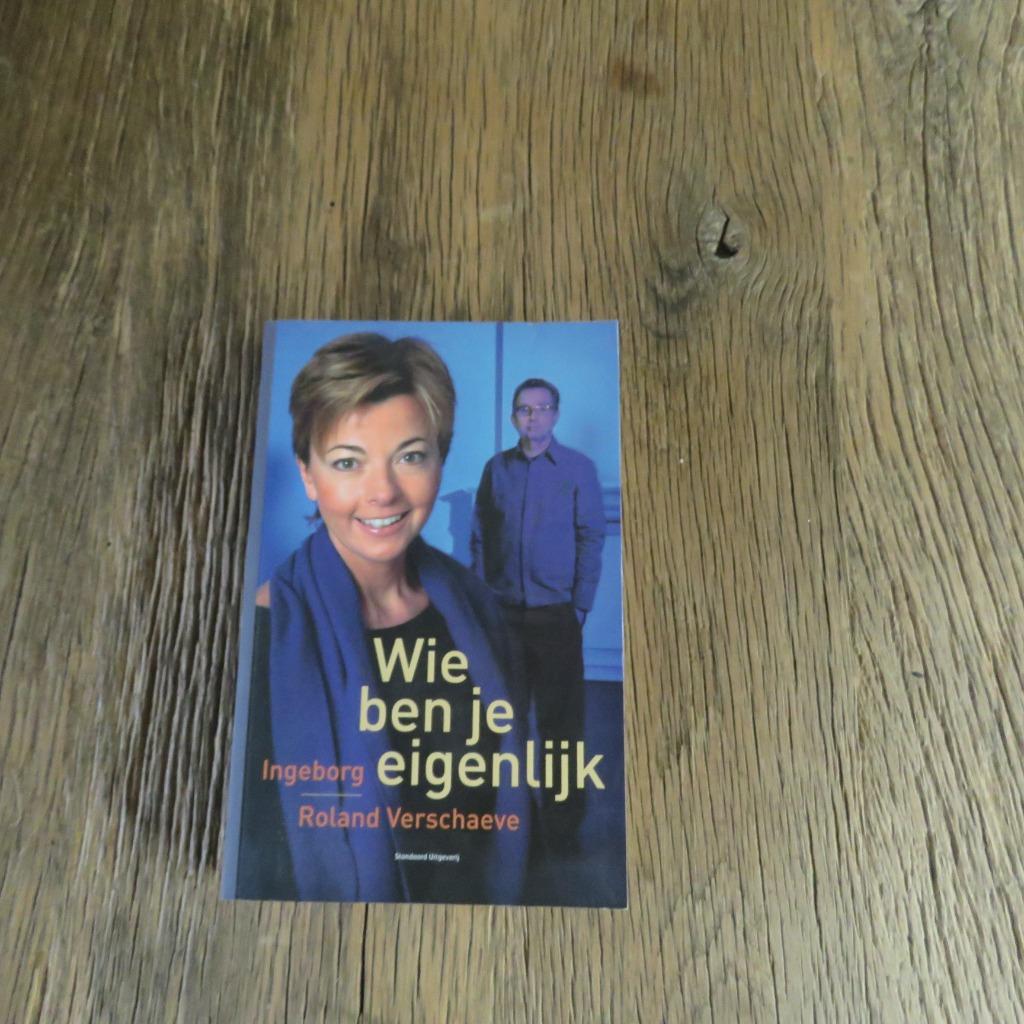 Wie ben je eigenlijk Ingeborg Roland Verschaeve, Enlèvement ou Envoi