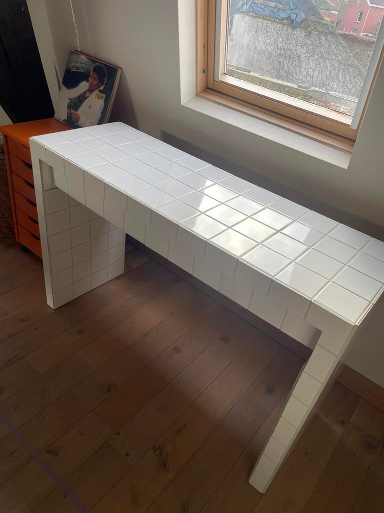 Uniek handbetegeld MALM bureau – one of a kind design piece, Ophalen, Zo goed als nieuw, Bureau