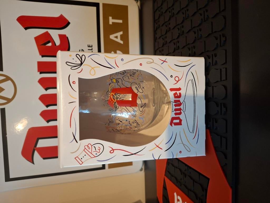 Verre Duvel représentant les fêtes de Gand, 23 dans une boît, Enlèvement ou Envoi