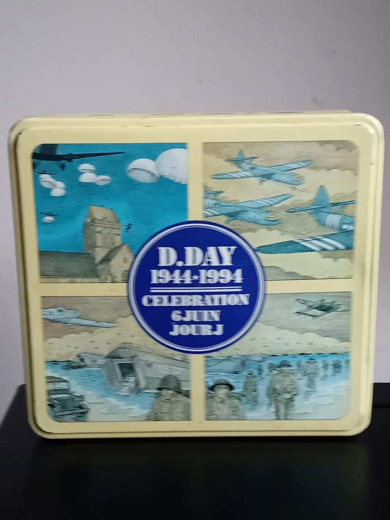Metalen doos D-Day 1944-1994, Ophalen of Verzenden, Gebruikt, Koek(jes), Overige merken