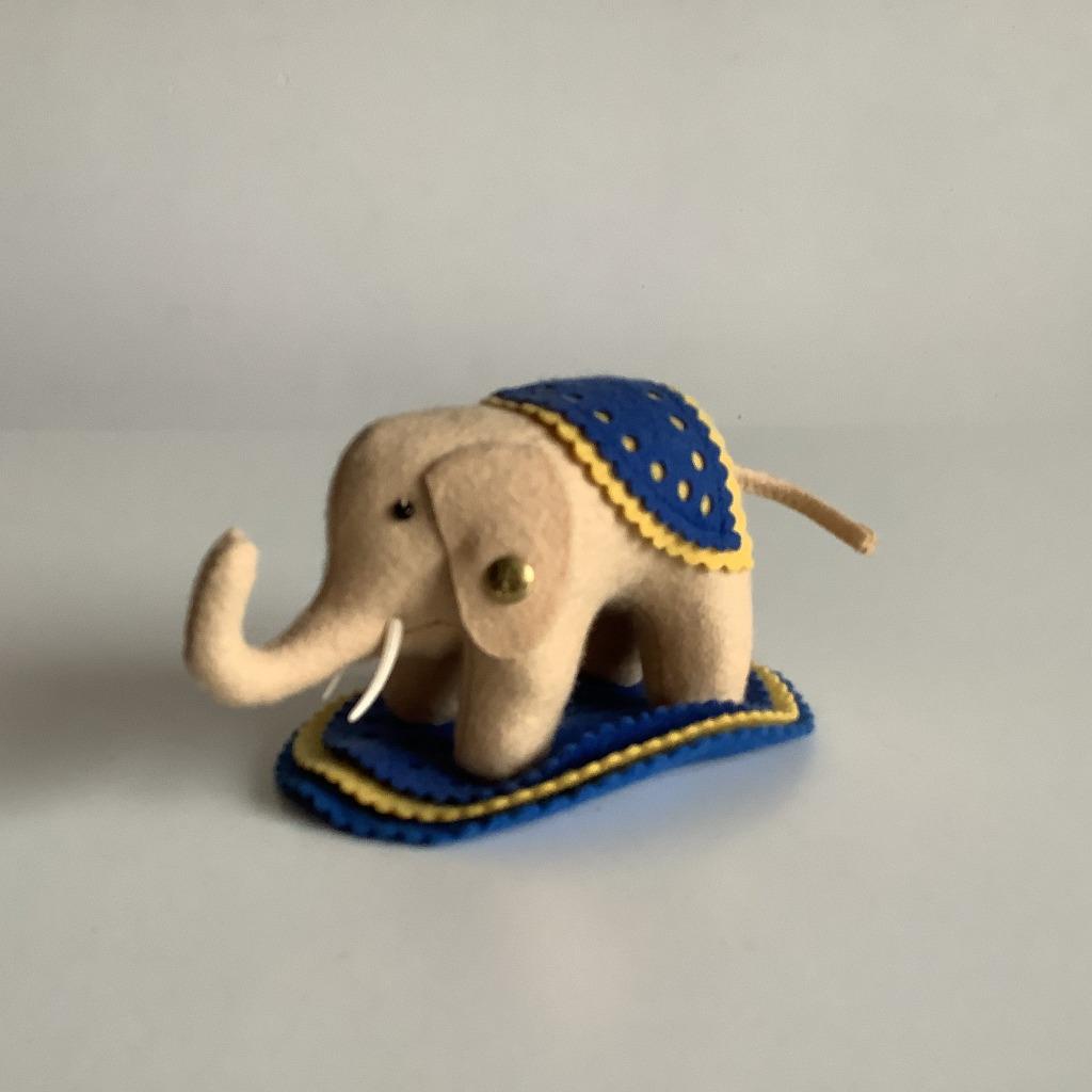 mini éléphant Steiff vintage en édition limitée, Collections, Ours & Peluches, Neuf, Ours en tissus, Steiff, Enlèvement ou Envoi