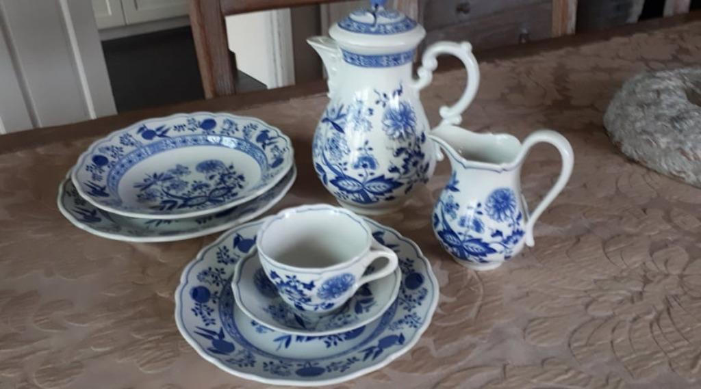 servies hutschenreuther 32 stuks, Huis en Inrichting, Ophalen, Zo goed als nieuw, Compleet servies