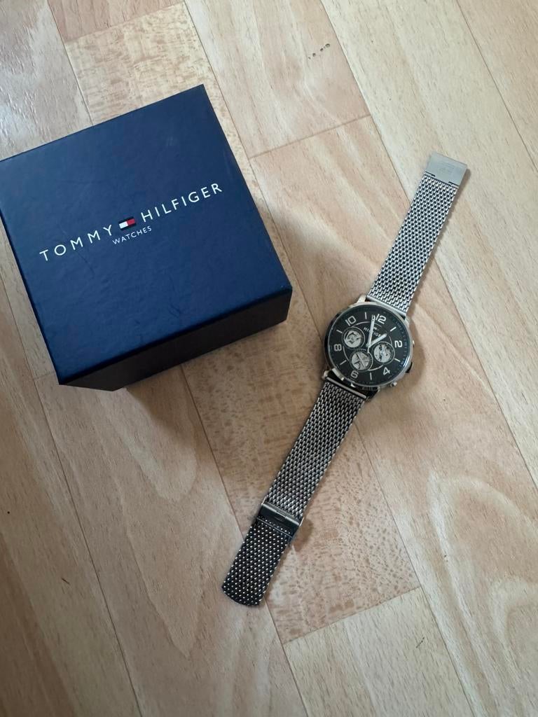 Tommy hilfiger, Ophalen, Zo goed als nieuw