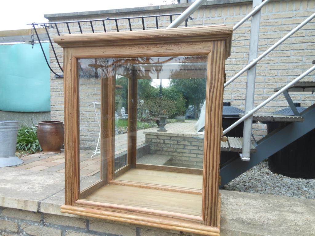 ancienne vitrine de comptoir, Enlèvement