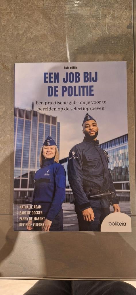 Un travail dans la police - Politeia, Livres, Enlèvement, Neuf