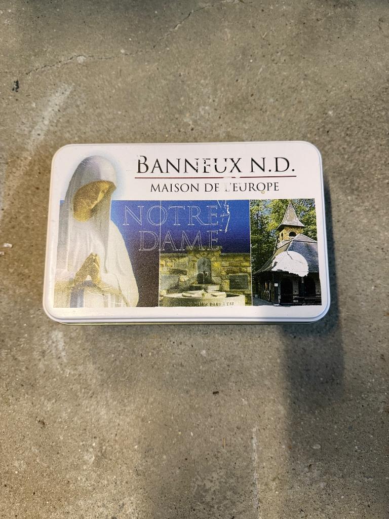 Boîte métallique Notre Dame de Banneux, Verzamelen, Ophalen of Verzenden, Zo goed als nieuw