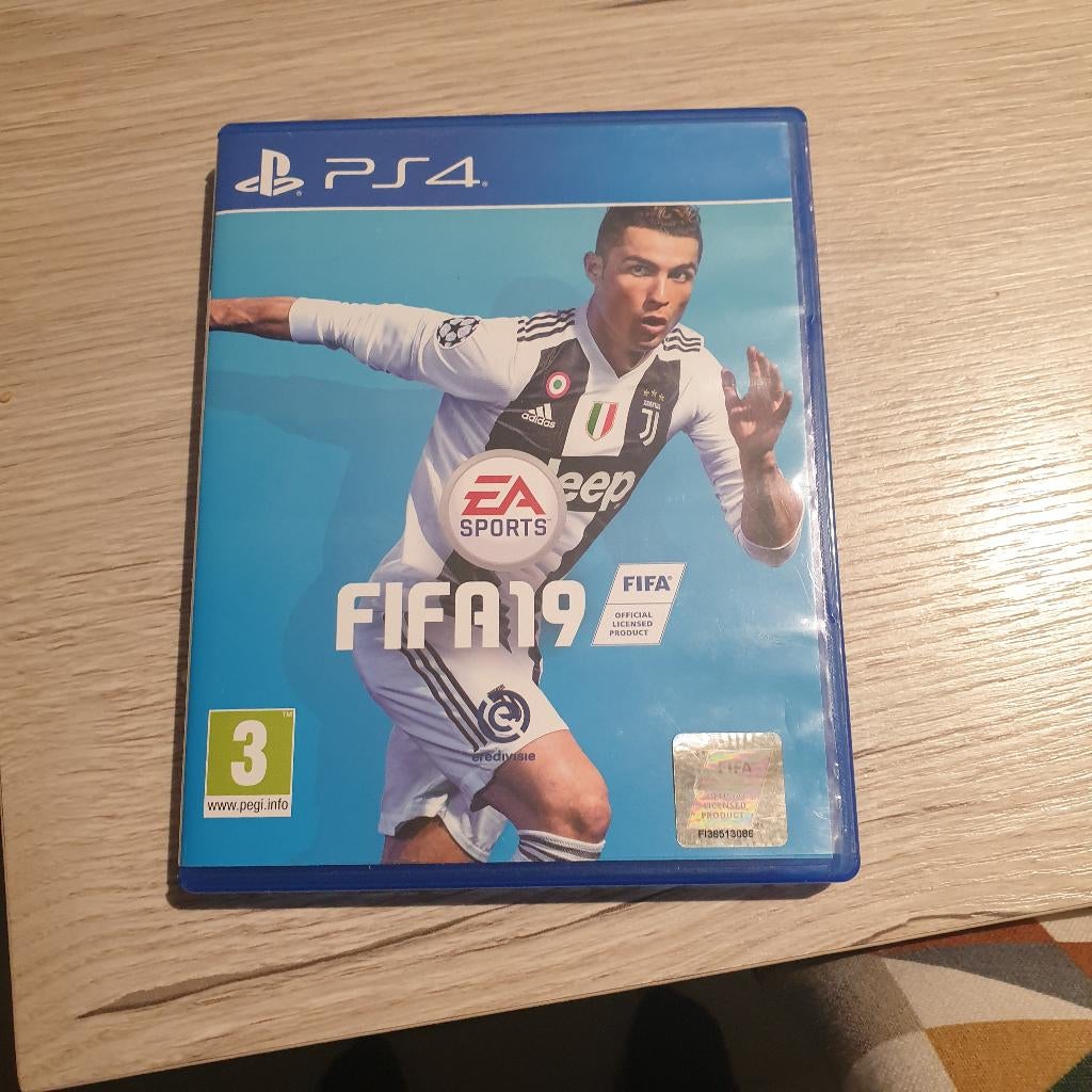 Fifa 19 ps4, Games en Spelcomputers, Ophalen, Zo goed als nieuw, Sport, Vanaf 3 jaar