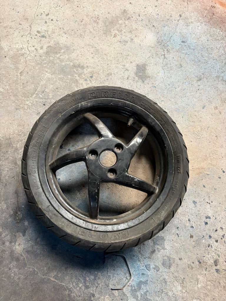 Aprilia sr velgen met fourche, Fietsen en Brommers, Ophalen, Gebruikt