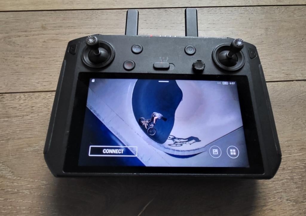 Dji Smart controller rm 500, Enlèvement, Comme neuf