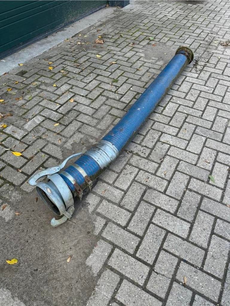 Mestslang, Ophalen, Zo goed als nieuw, 2 tot 4 meter