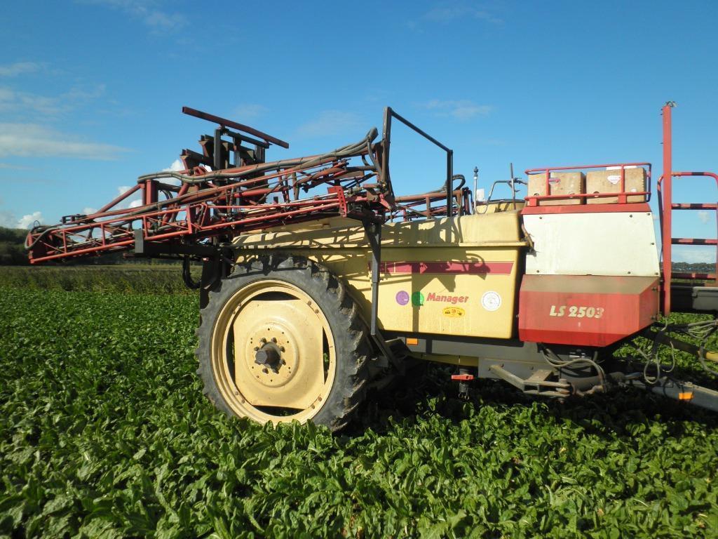 Getrokken sproeier vicon 21m 2500l, Zakelijke goederen, Landbouw | Tractoren, tot 2500, Overige merken, 80 tot 120 Pk, Gebruikt