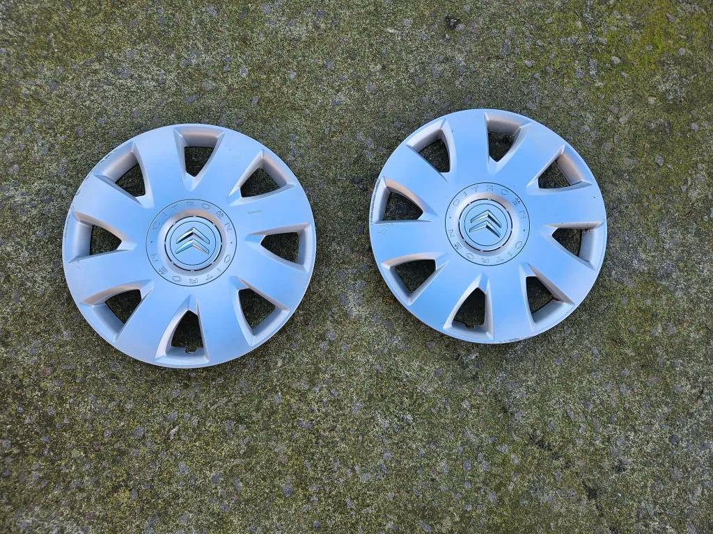 2 enjoliveurs Citroen, Enlèvement, Utilisé