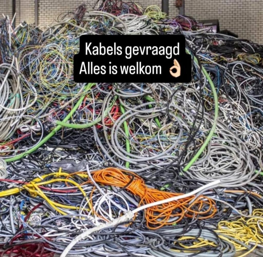 Kabels gezocht, Enlèvement, Utilisé, Câble ou Fil électrique