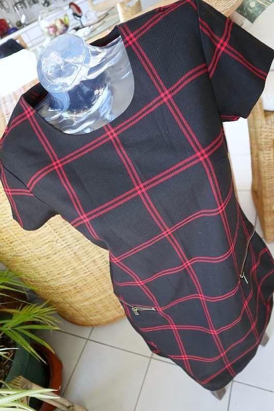 bijzonder creatief zwart rood jurk, Zwart, Maat 42/44 (L), Nieuw, Onder de knie