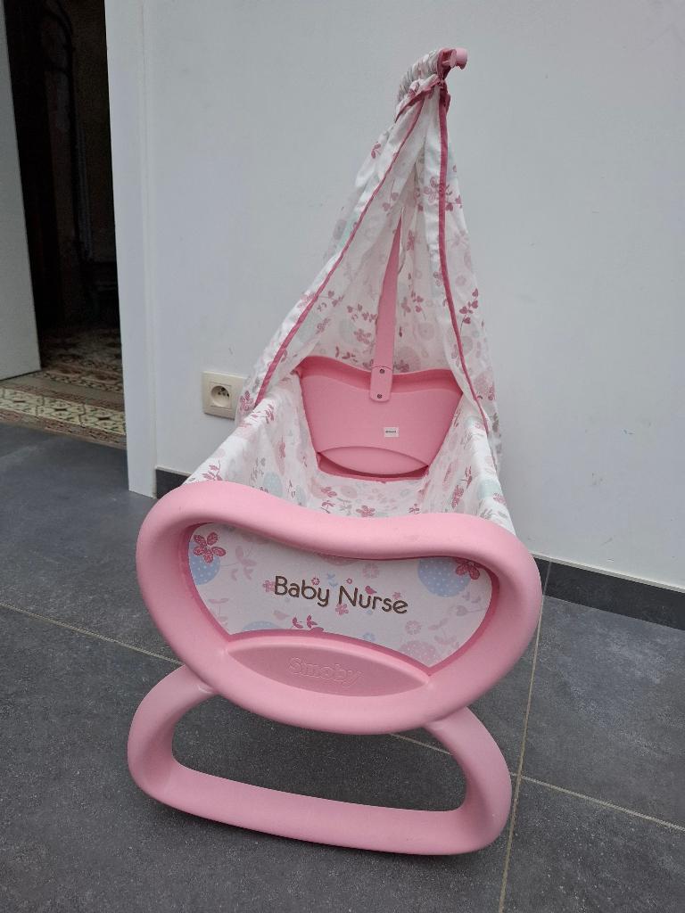Berceau pour poupée Smoby, Enfants & Bébés, Jouets | Poupées, Utilisé, Autres types, Enlèvement ou Envoi