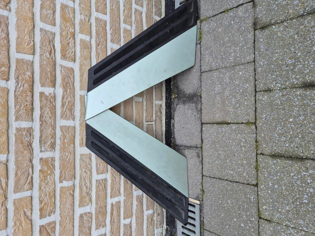 Ford Taunus onderdelen, Enlèvement, Ford