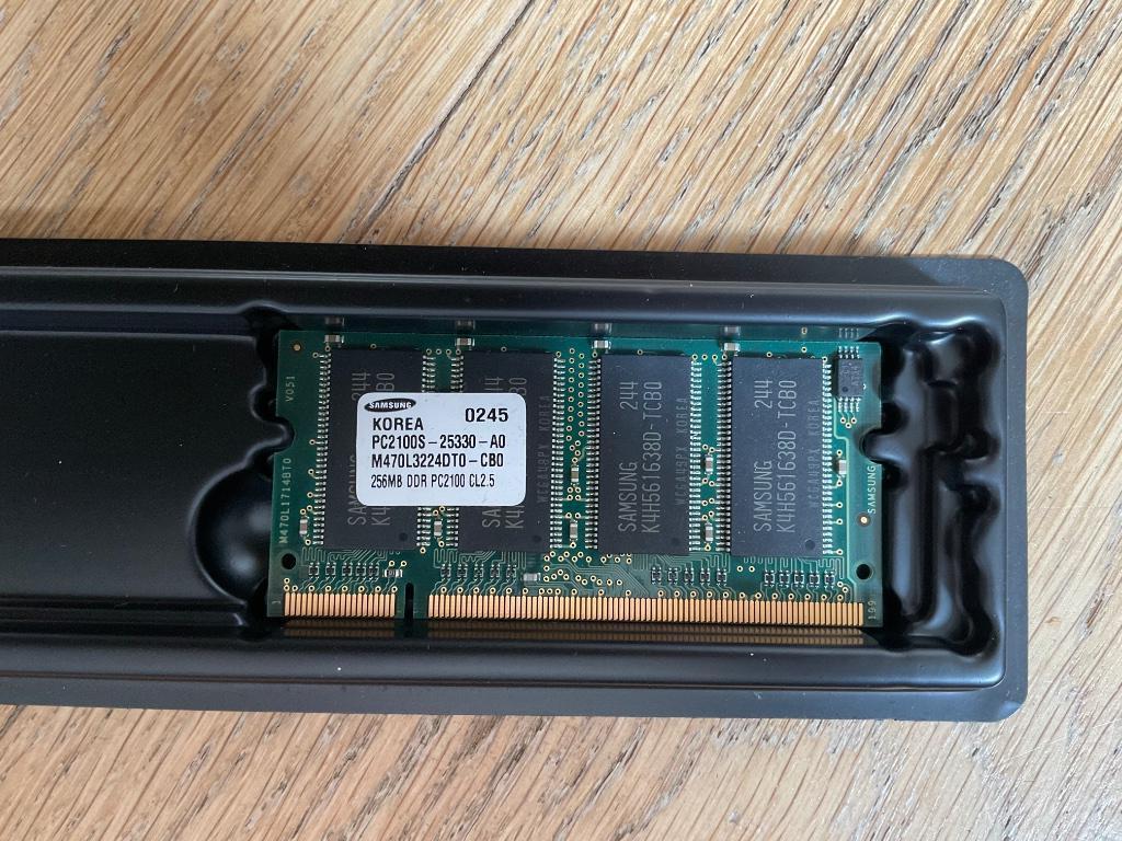 SAMSUNG RAM DDR PC2100 256 Mb, 1 GB of minder, Ophalen of Verzenden, Laptop, DDR
