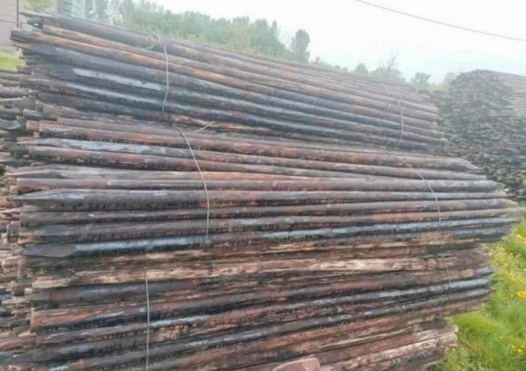 Houten palen 3 meter en 7 cm dik, Tuin en Terras, Palen, Balken en Planken, Ophalen, Palen