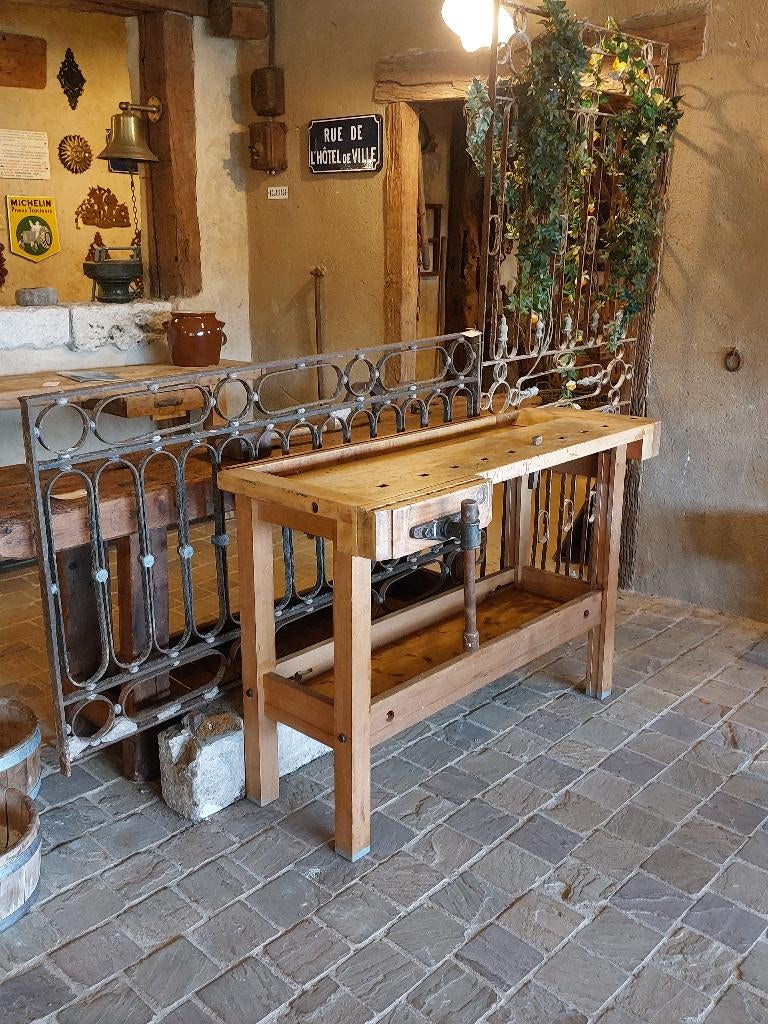 oude kleine werkbank van merk Nooitgedagt, Ophalen