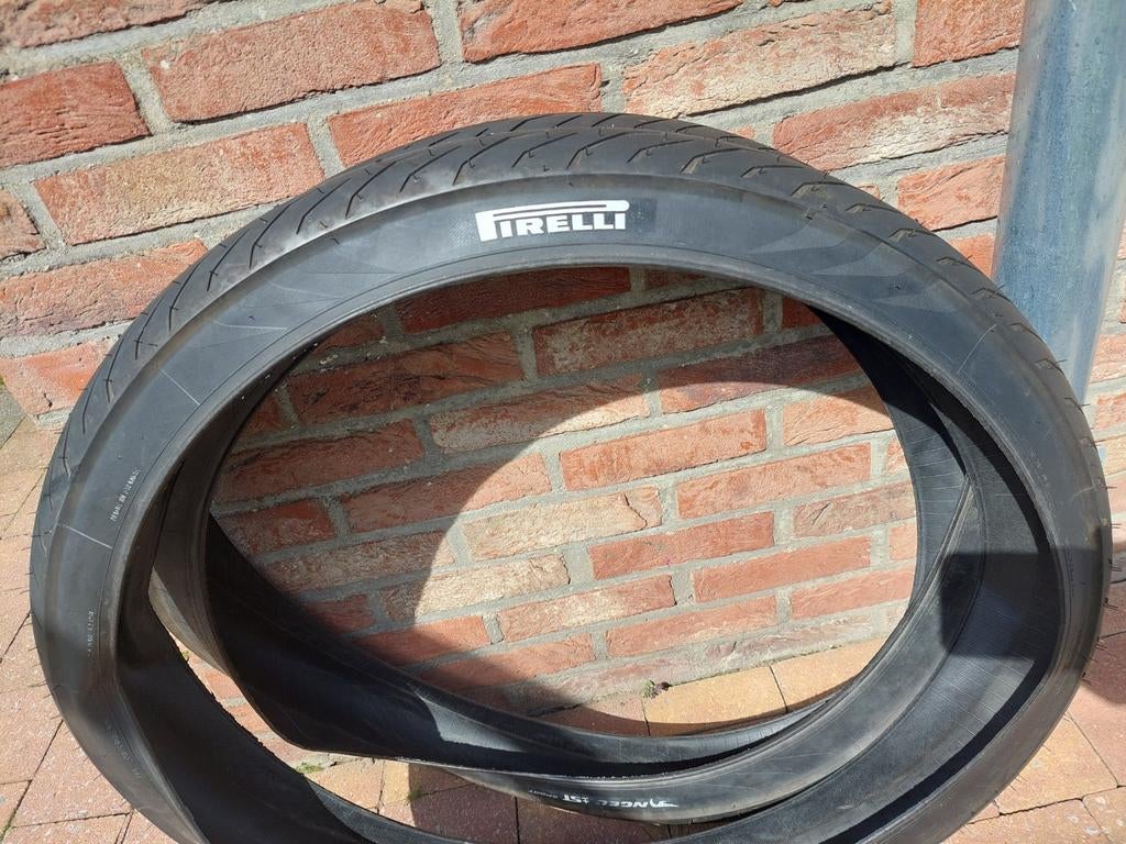 Twee splinternieuwe banden voor ST3 stromer, Fietsen en Brommers, Ophalen