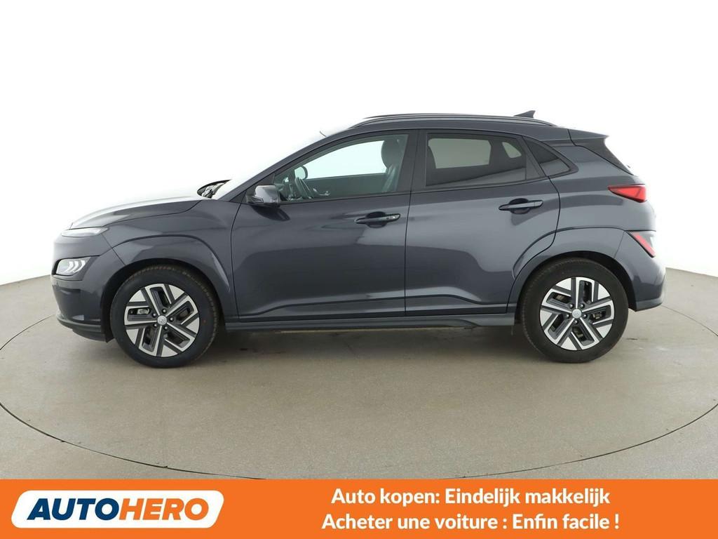 Hyundai KONA Electric drive 100 kW 2WD (bj 2022, automaat), Auto's, Hyundai, Gebruikt, Zwart, Leder, Elektrisch