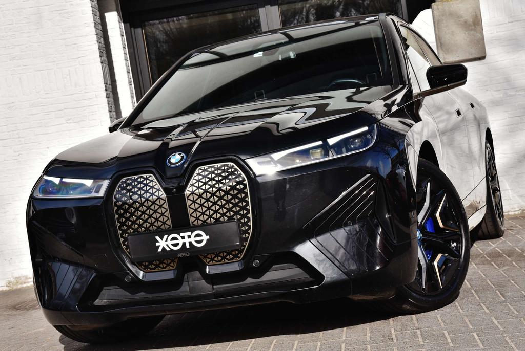 BMW iX 111.5 kWh XDRIVE50 (automatique), Autos, BMW, Cuir, Achat, Entreprise, Détection des panneaux routiers